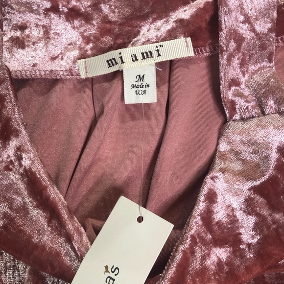 Off the shoulder velvet dress - Picture 2 of 4